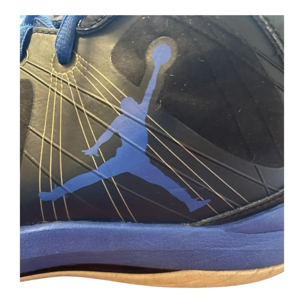 Nike Jordan Flywire (2012) Black and blue Basketball Sneakers Size: 10